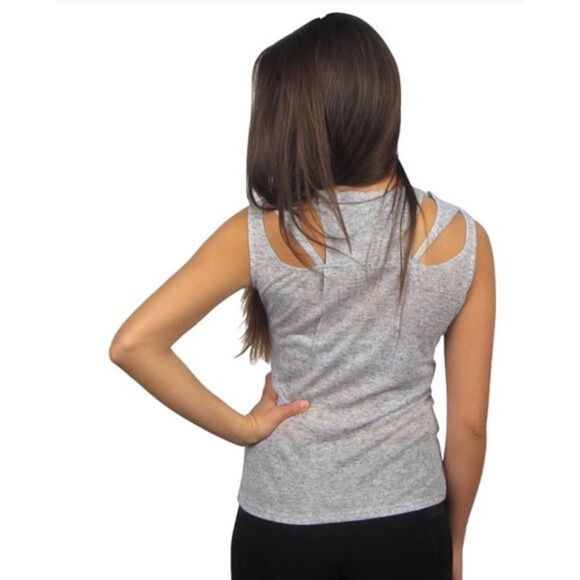 Sleeveless Top With Cut Out Back - Picture 3 of 4